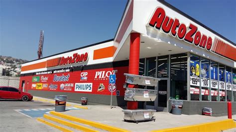 refaccionaria autozone